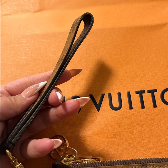 Louis vuitton trio clutch - Picture 2 of 9